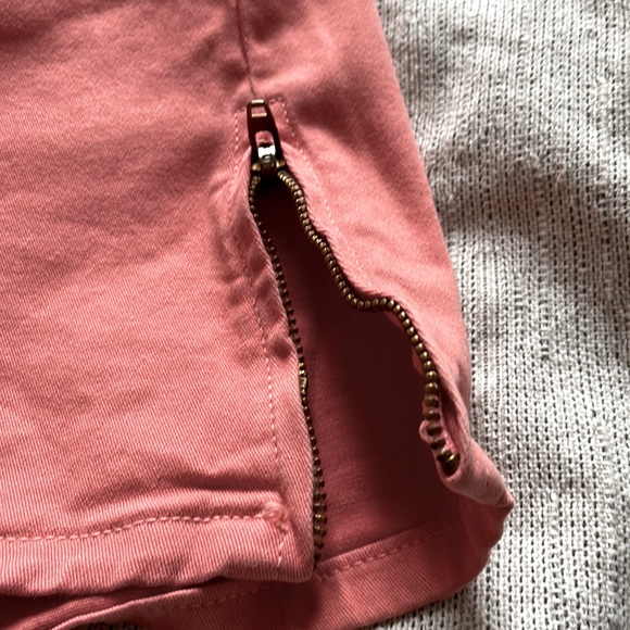 LAST CHANCE American Apparel 30/31 High-waisted Zip Shorts - Picture 3 of 4